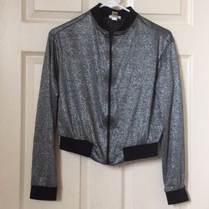 Cute silver zip-up crop jacket
